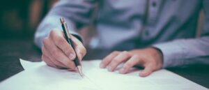 Signing Documents - Image by Free-Photos from Pixabay