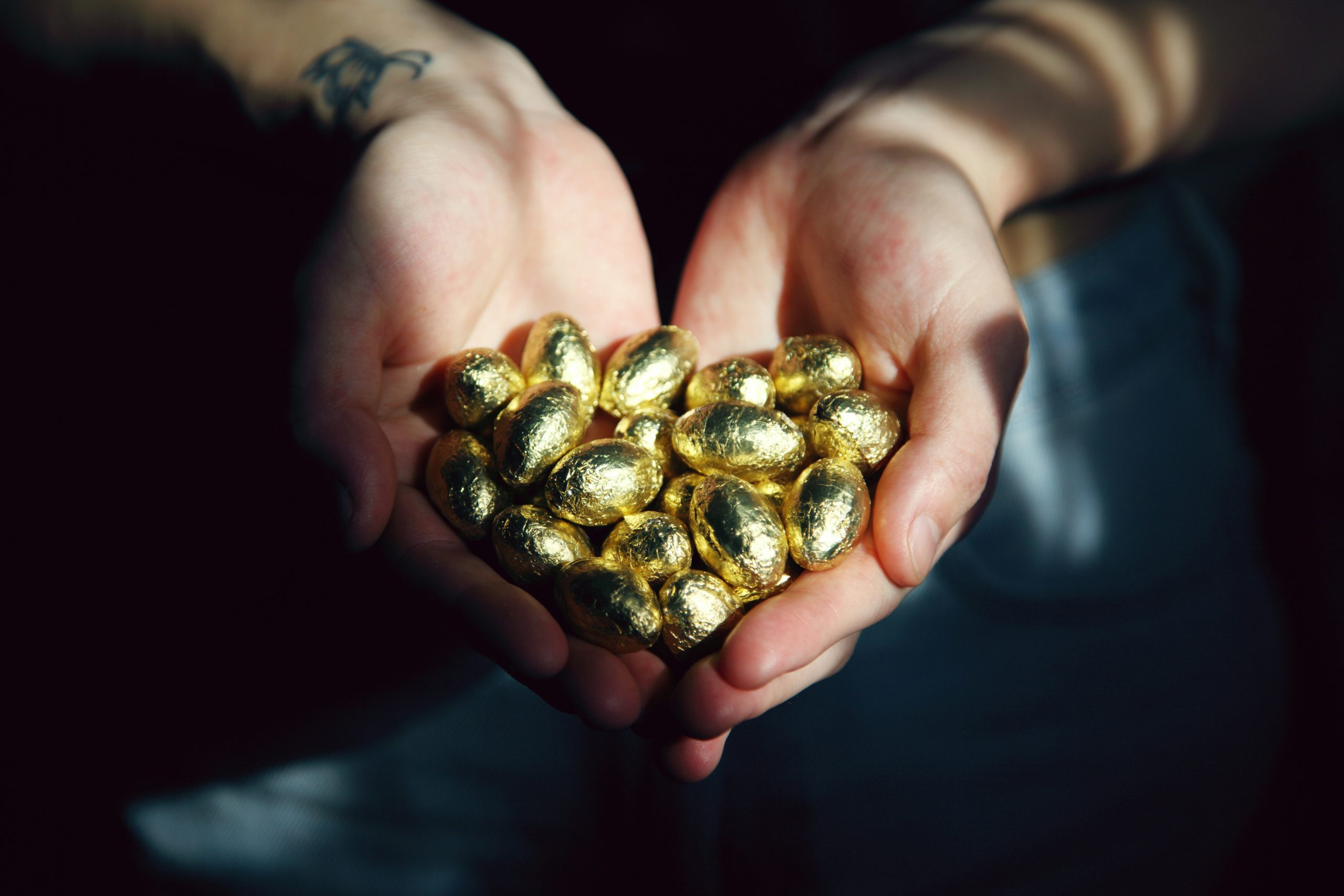 image of golden eggs representing super and raising the question what happens to my super when I die?